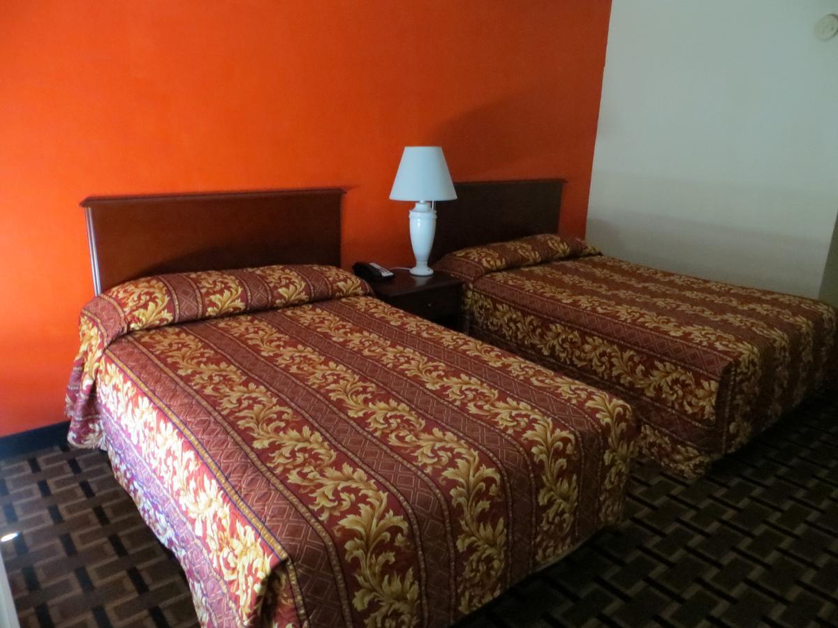 קוקואה Budget Inn מראה חיצוני תמונה
