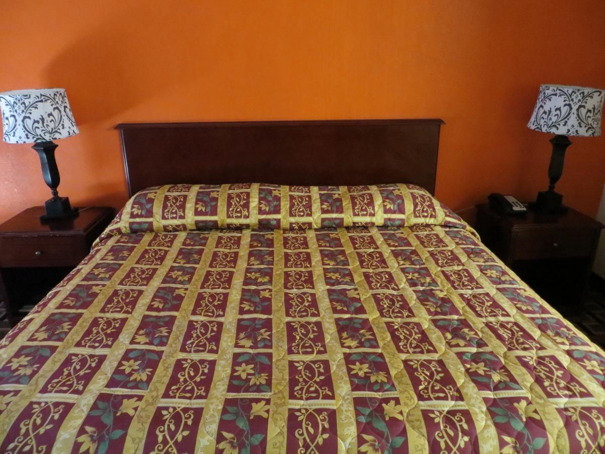 קוקואה Budget Inn מראה חיצוני תמונה