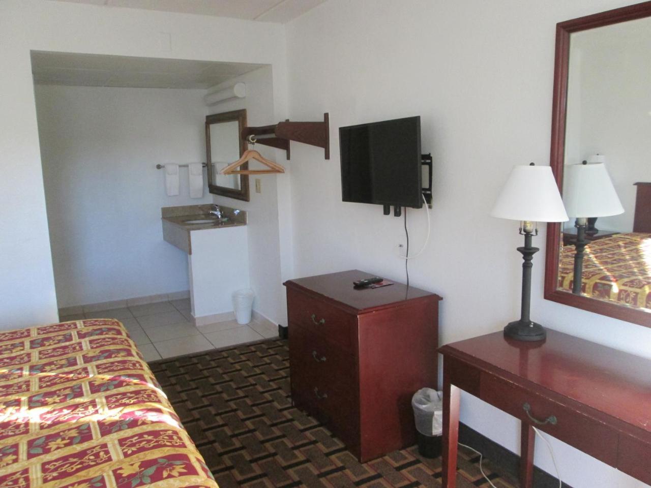 קוקואה Budget Inn מראה חיצוני תמונה